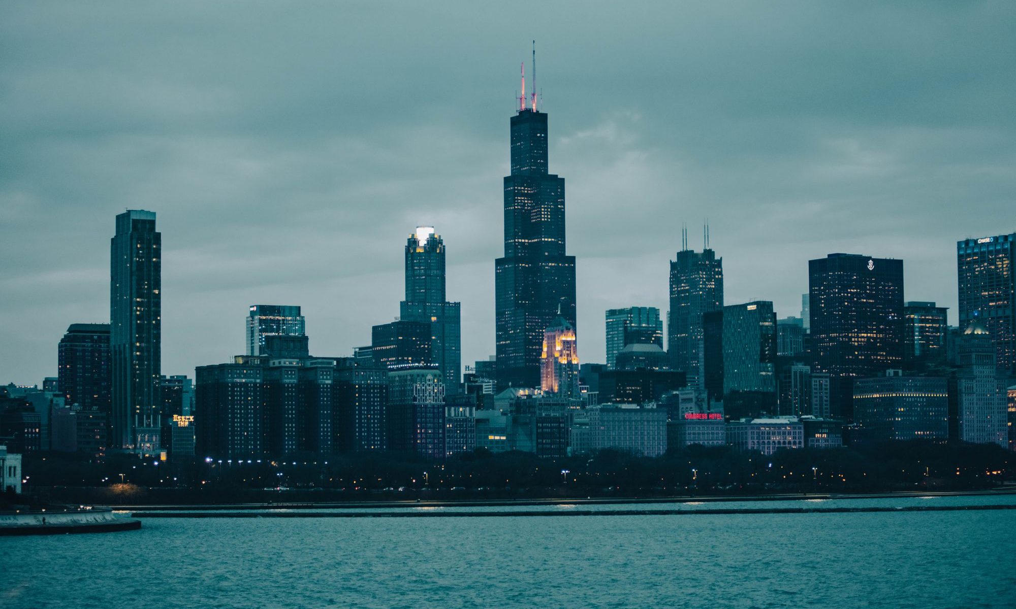 Chicago, seen from the lake and the river